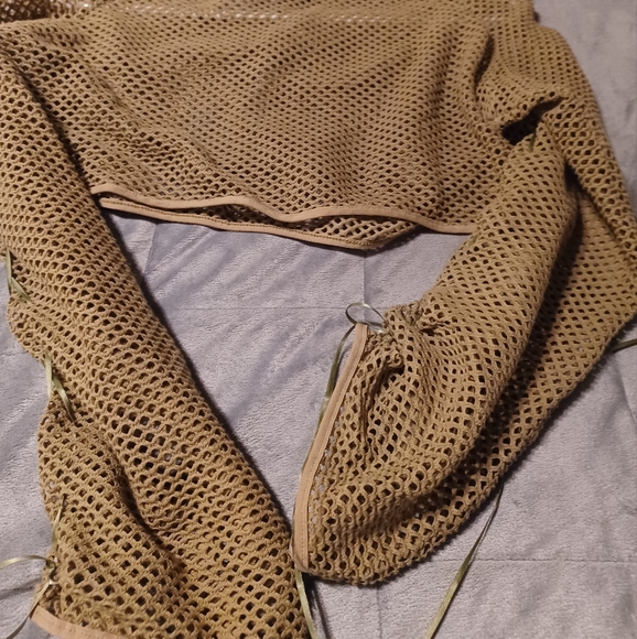 Ladies Cover - Picture 3 of 6